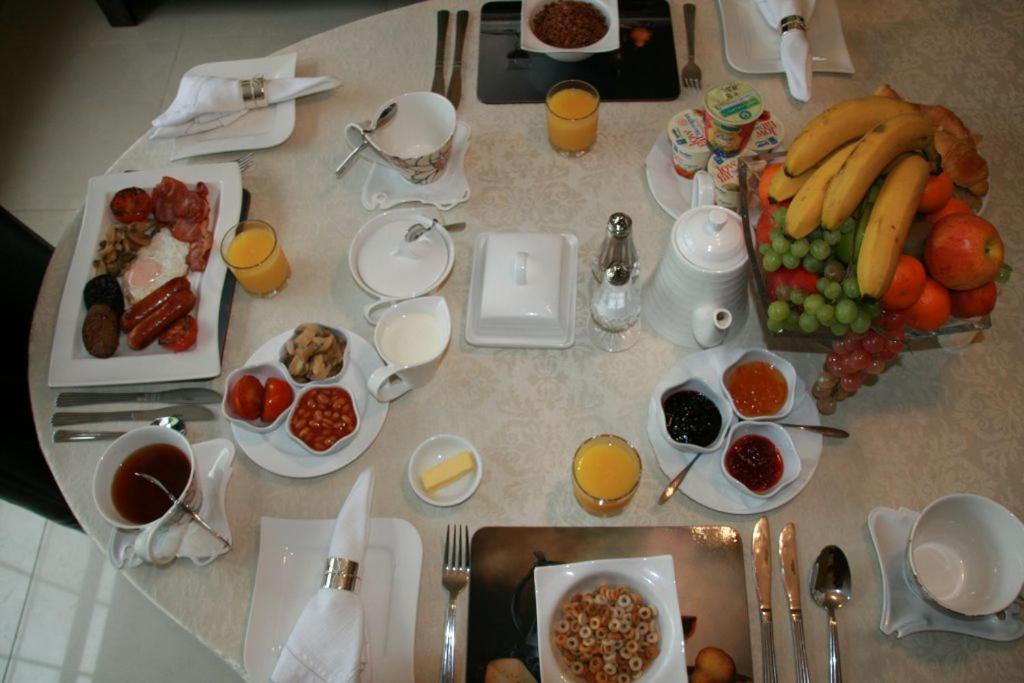 Cherville Bed & Breakfast Каван Экстерьер фото